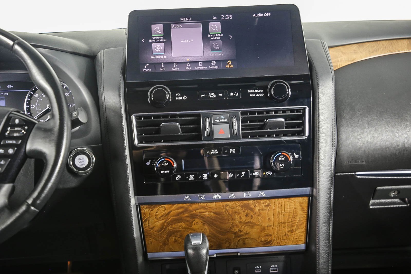 Used 2023 Nissan Armada SL w/ Captain's Chairs Package image 15