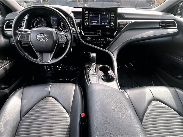 Used 2023 Toyota Camry SE FWD image 16