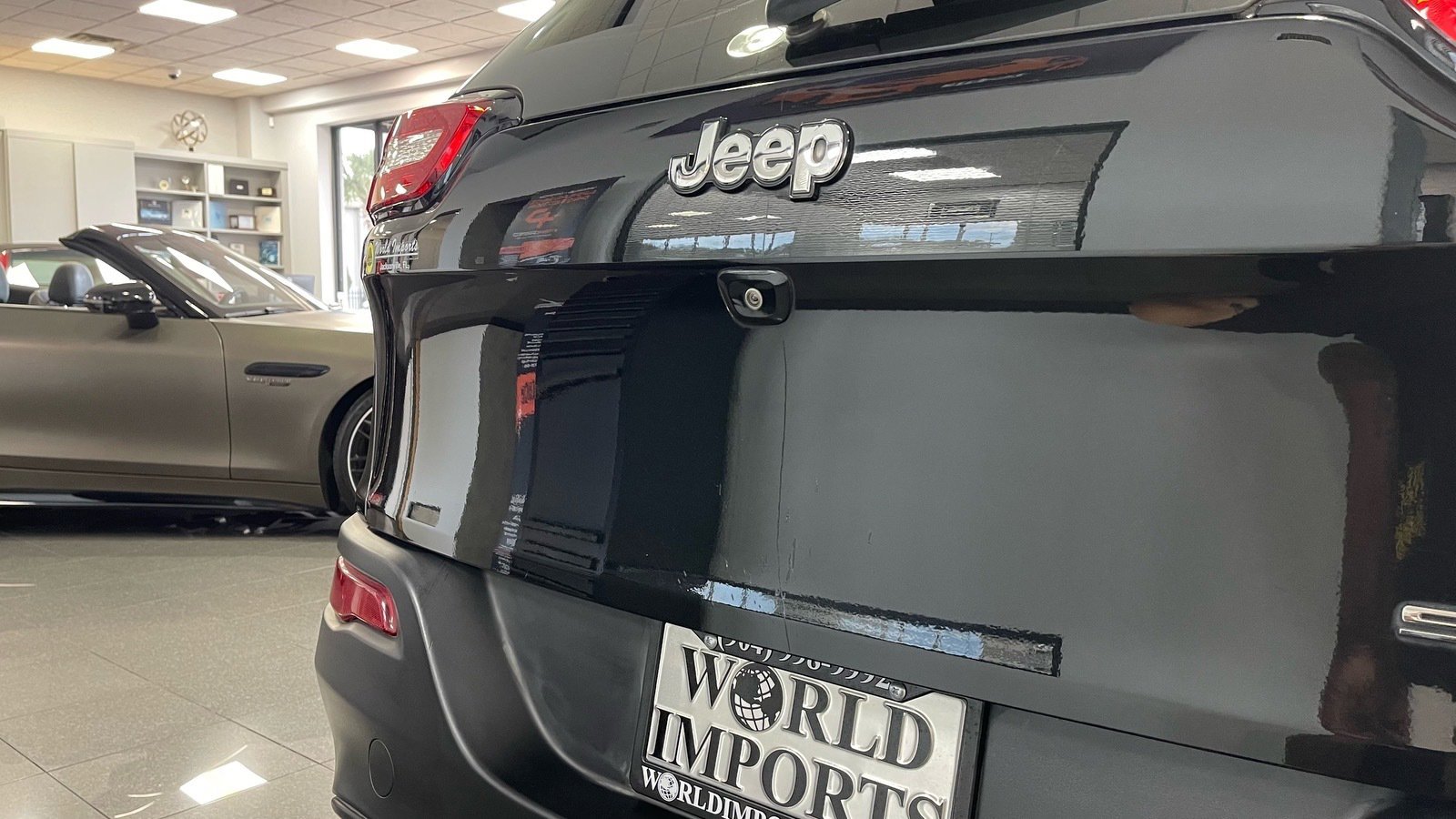 Used 2015 Jeep Cherokee Sport w/ Sport Appearance Group FWD image 19