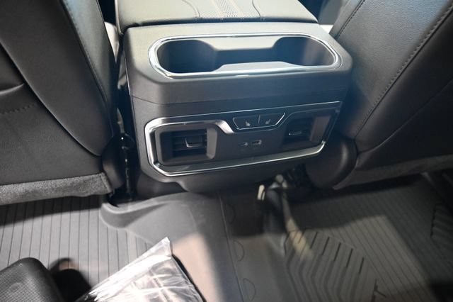 New 2026 Chevrolet Silverado 2500 High Country w/ High Country Premium Package AWD/4WD image 30