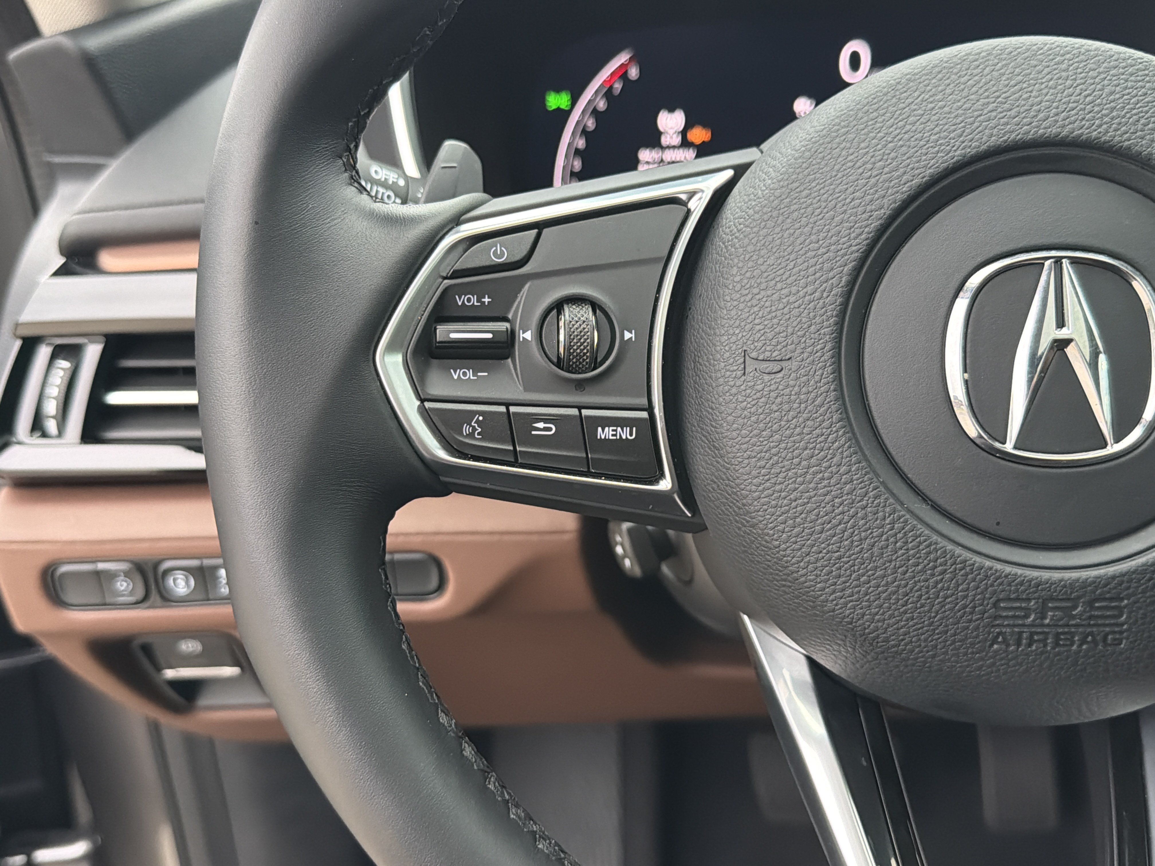 Certified 2026 Acura MDX w/ Technology Package FWD image 23