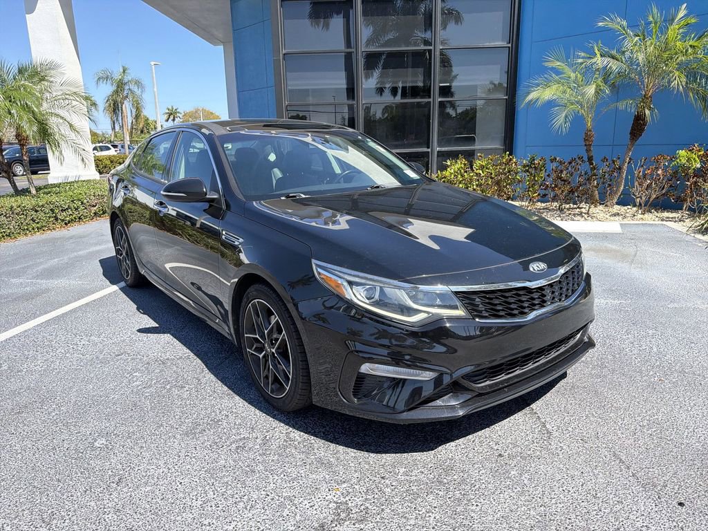 Used 2020 Kia Optima SE image 2