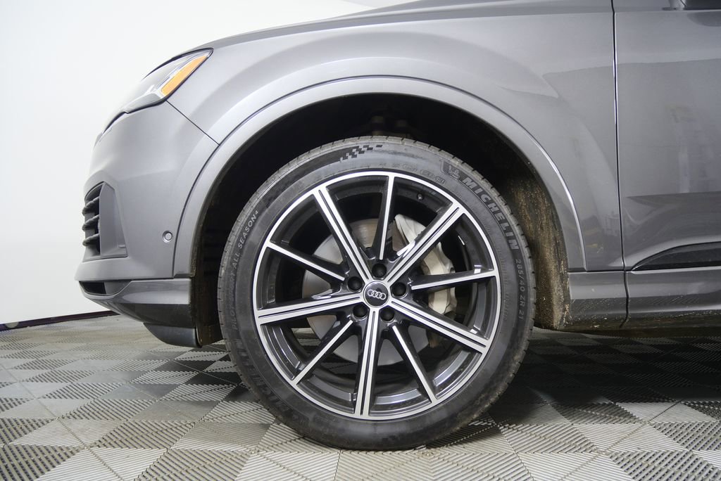Used 2020 Audi Q7 3.0T Premium Plus w/ Premium Plus Package image 7