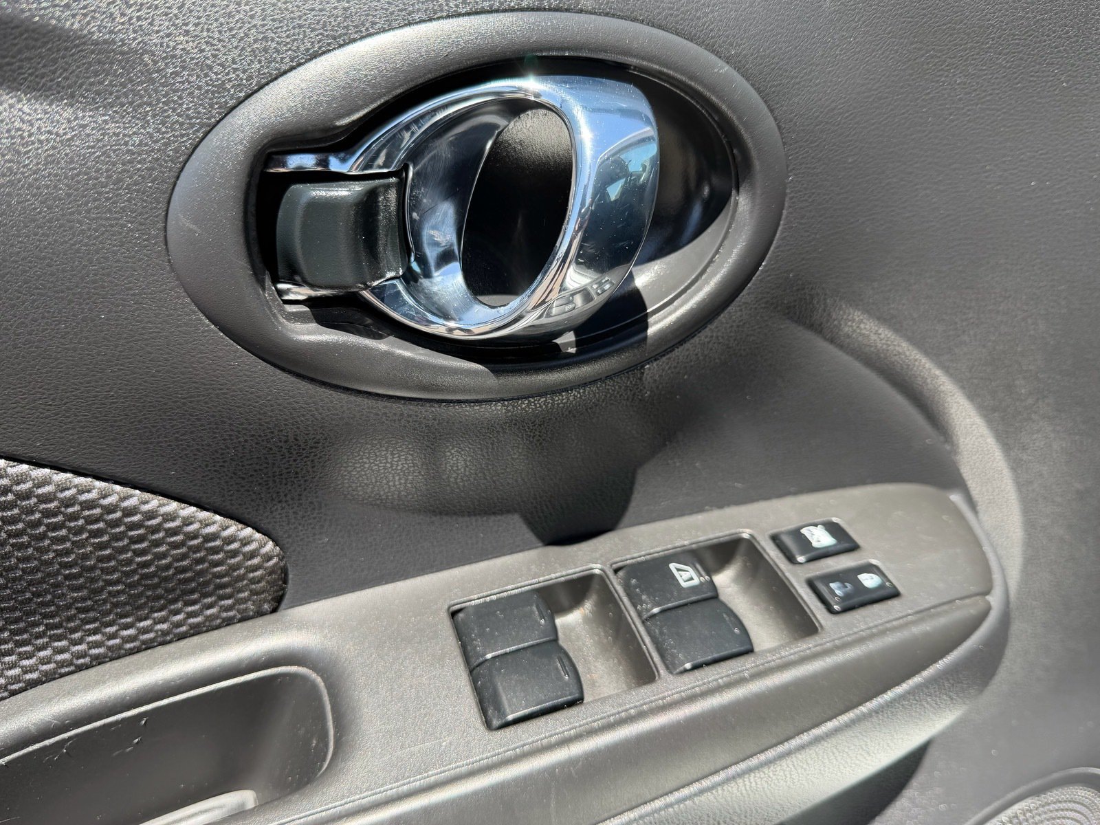 Used 2019 Nissan Versa SV FWD image 21
