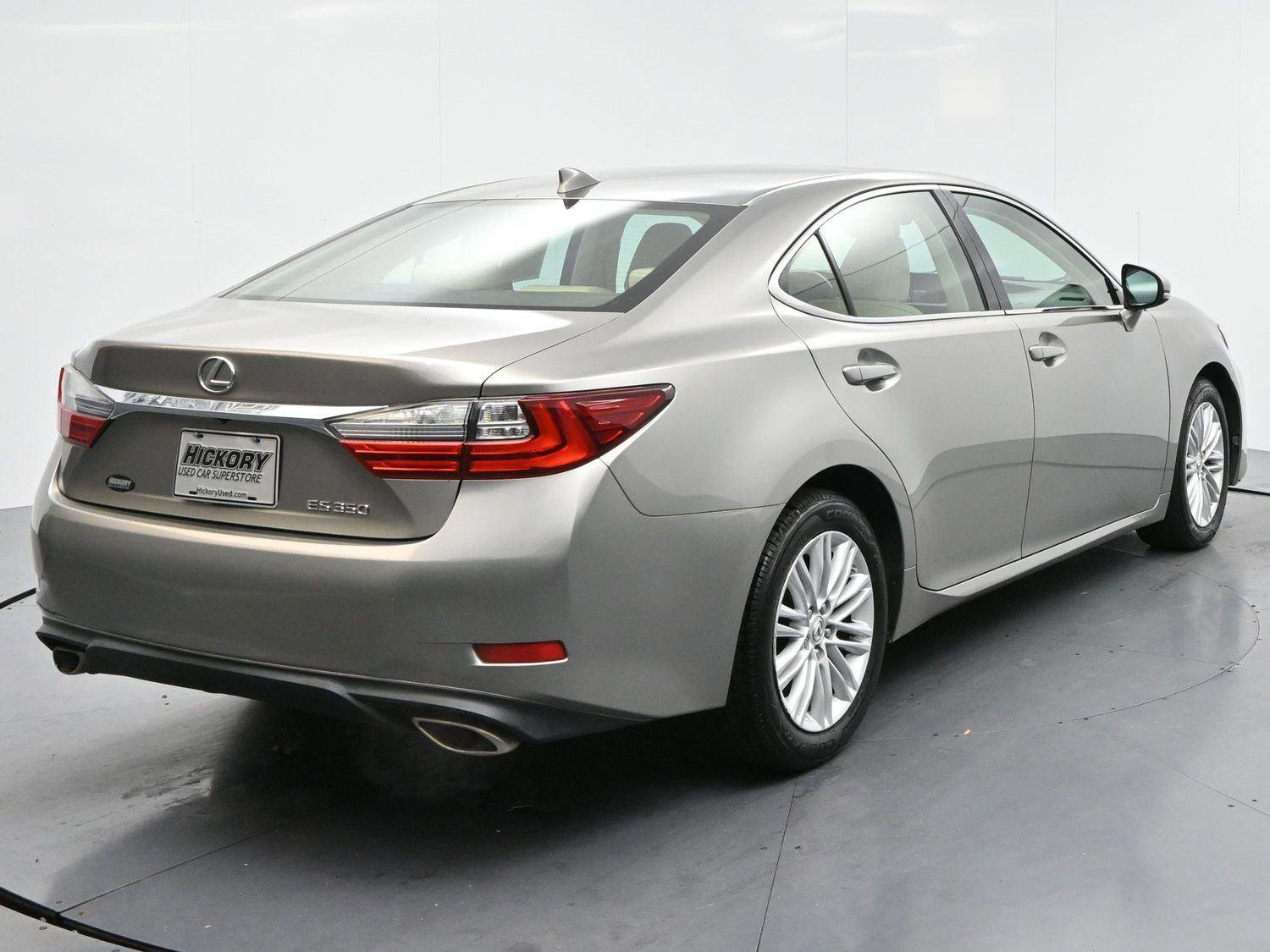 Used 2018 Lexus ES 350 w/ Accessory Package image 3