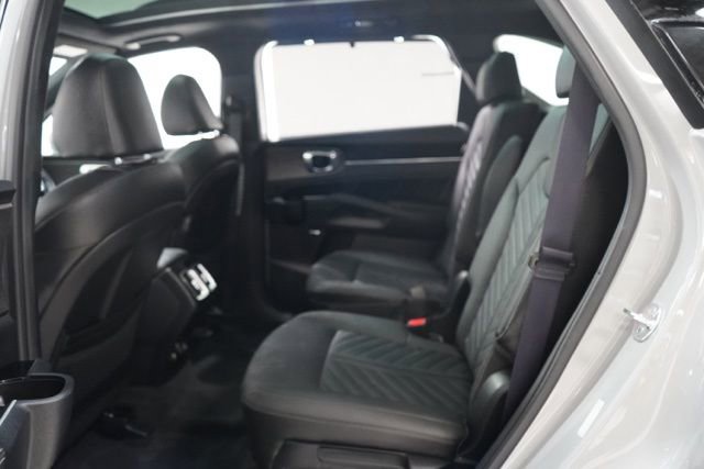 Used 2025 Kia Sorento SX Prestige image 35
