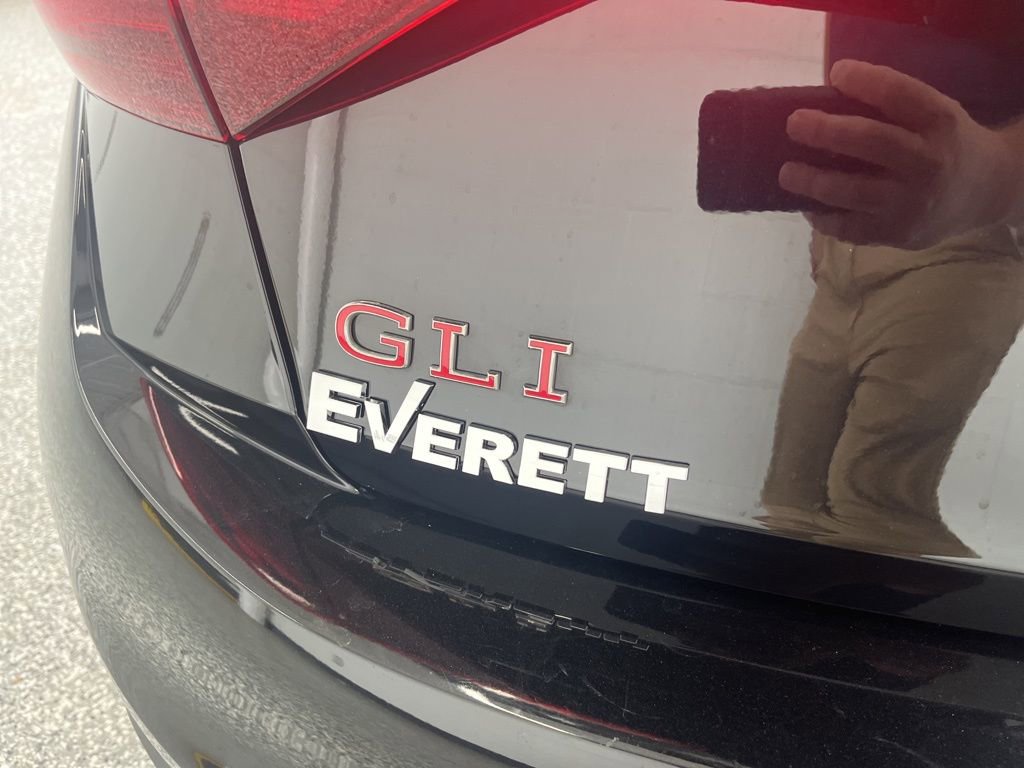 Certified 2024 Volkswagen Jetta GLI Autobahn w/ GLI Black Package image 5