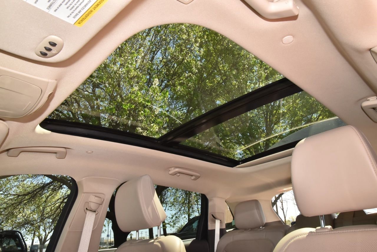 Used 2023 Lincoln Nautilus Reserve image 31