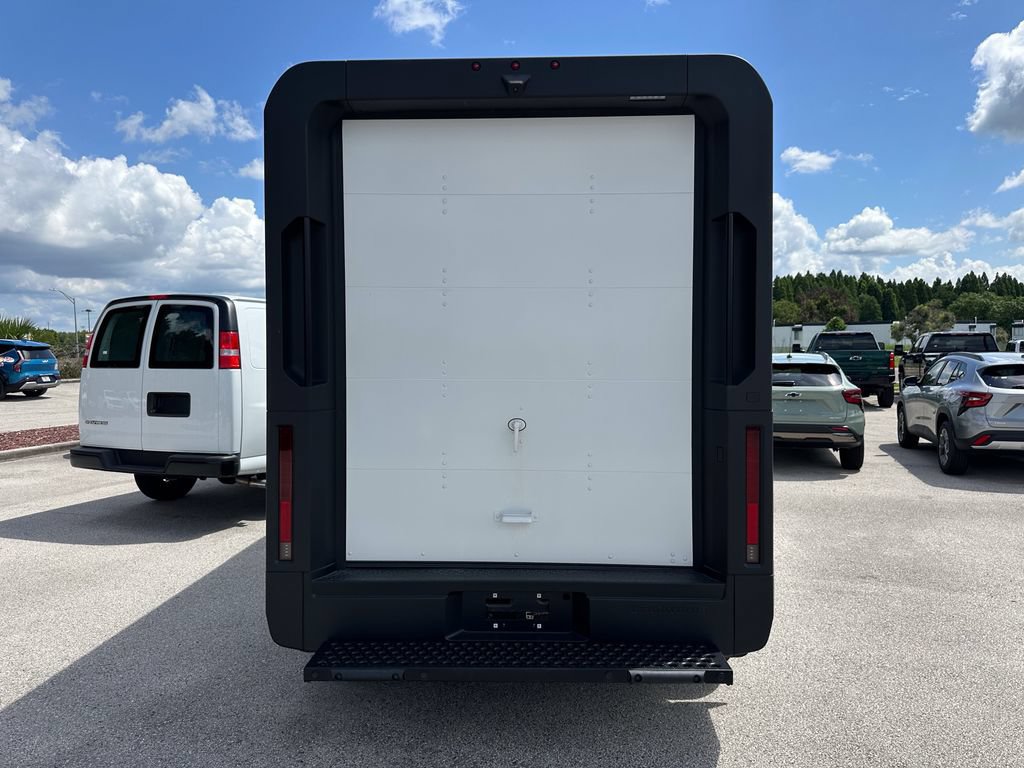 New 2026 Chevrolet Brightdrop 400 w/ Power Door Package AWD/4WD image 6