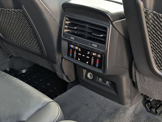 Used 2021 Audi Q7 3.0T Premium Plus AWD/4WD image 32