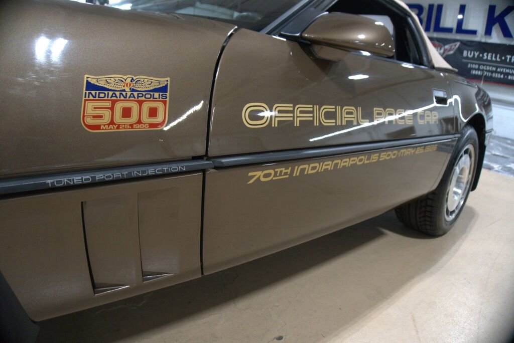 Used 1986 Chevrolet Corvette Convertible image 14