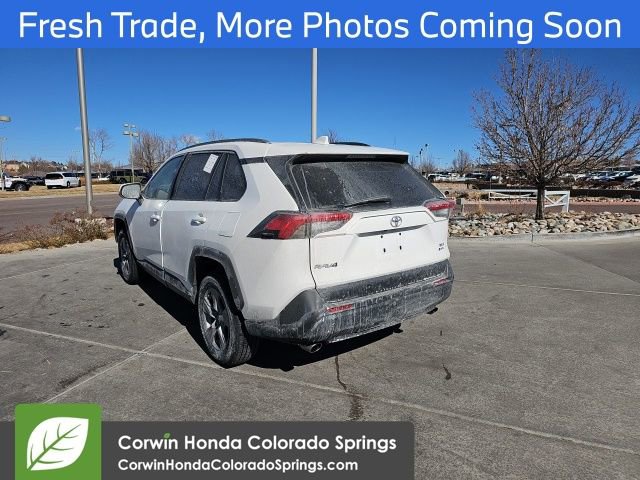 Used 2025 Toyota RAV4 XLE image 5