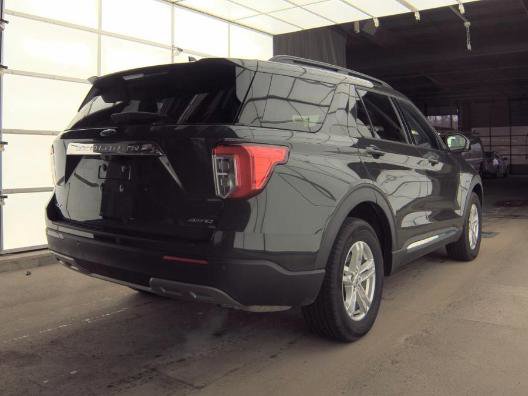 Used 2023 Ford Explorer XLT w/ Equipment Group 202A image 7