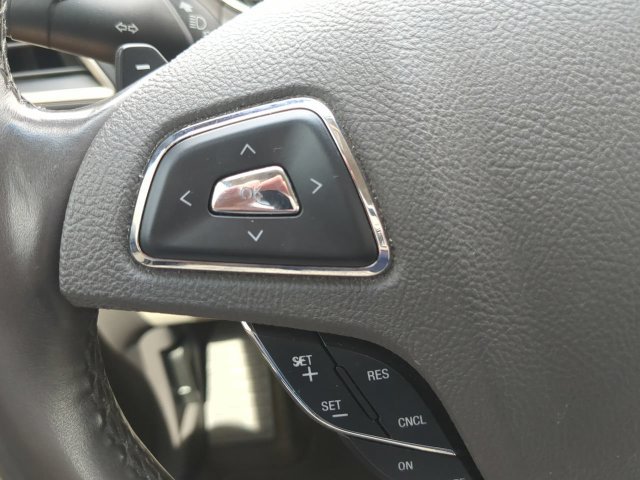 Used 2017 Lincoln MKX Select w/ Select Plus Package FWD image 25
