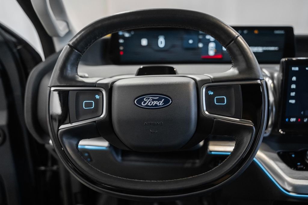 Used 2025 Ford Expedition Max Platinum image 41