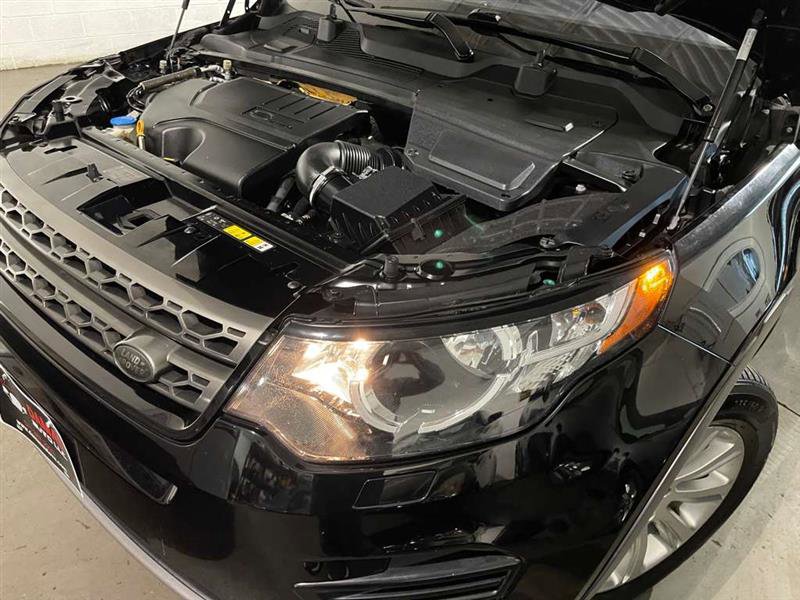 Used 2018 Land Rover Discovery Sport SE image 53