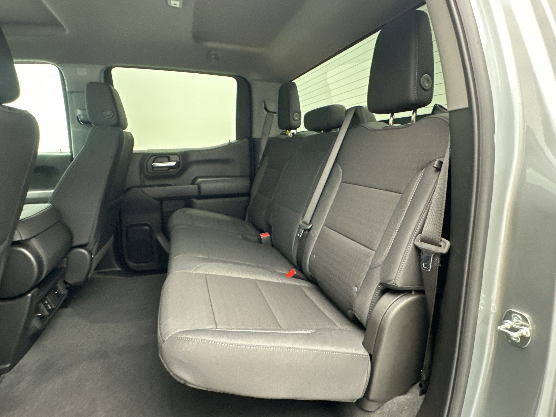 New 2026 Chevrolet Silverado 1500 Custom Trail Boss w/ LPO, Dark Essentials Package AWD/4WD image 21