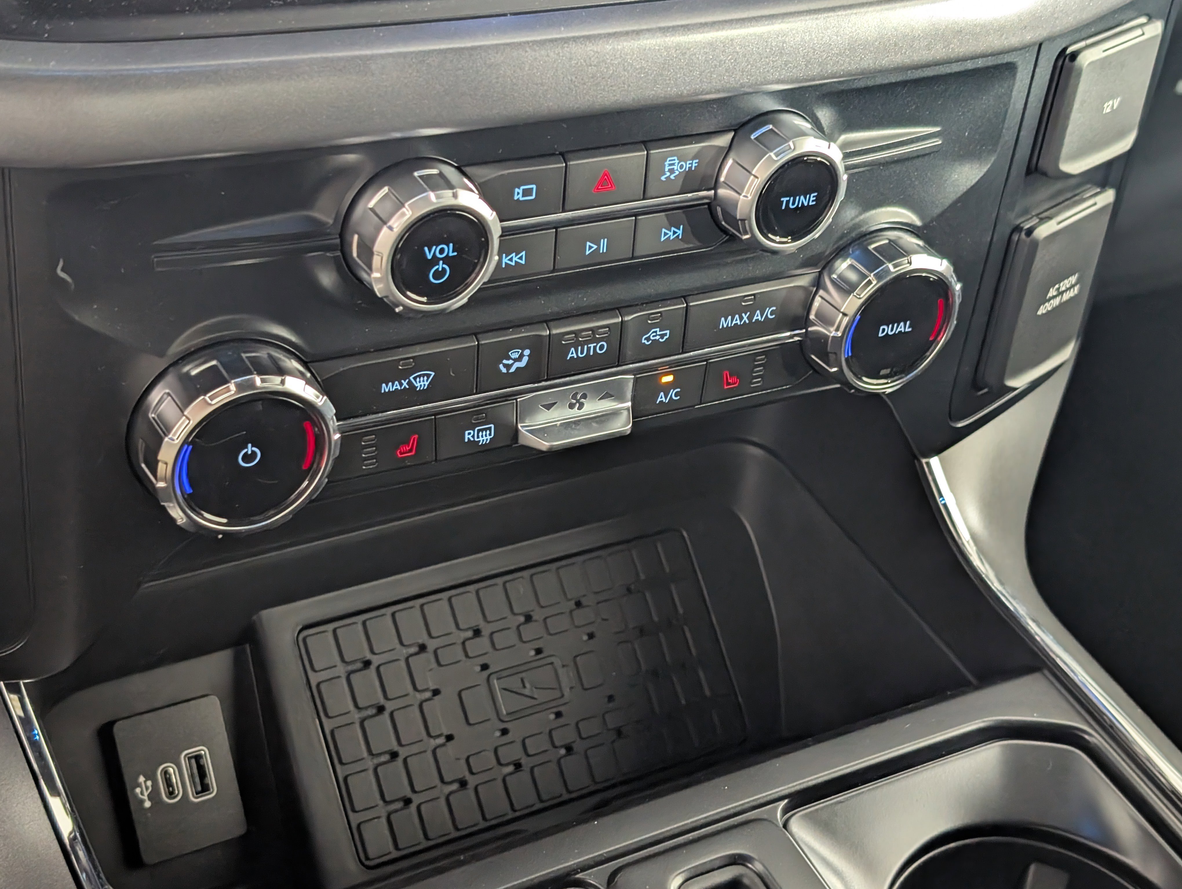 New 2025 Ford F150 XLT w/ Equipment Group 303A High image 16