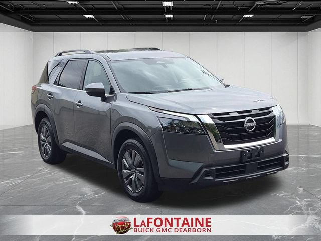 Used 2024 Nissan Pathfinder SV AWD/4WD image 7