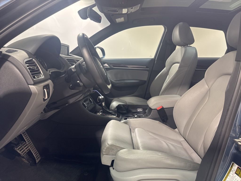 Used 2018 Audi Q3 2.0T Premium Plus w/ Premium Plus Package image 19
