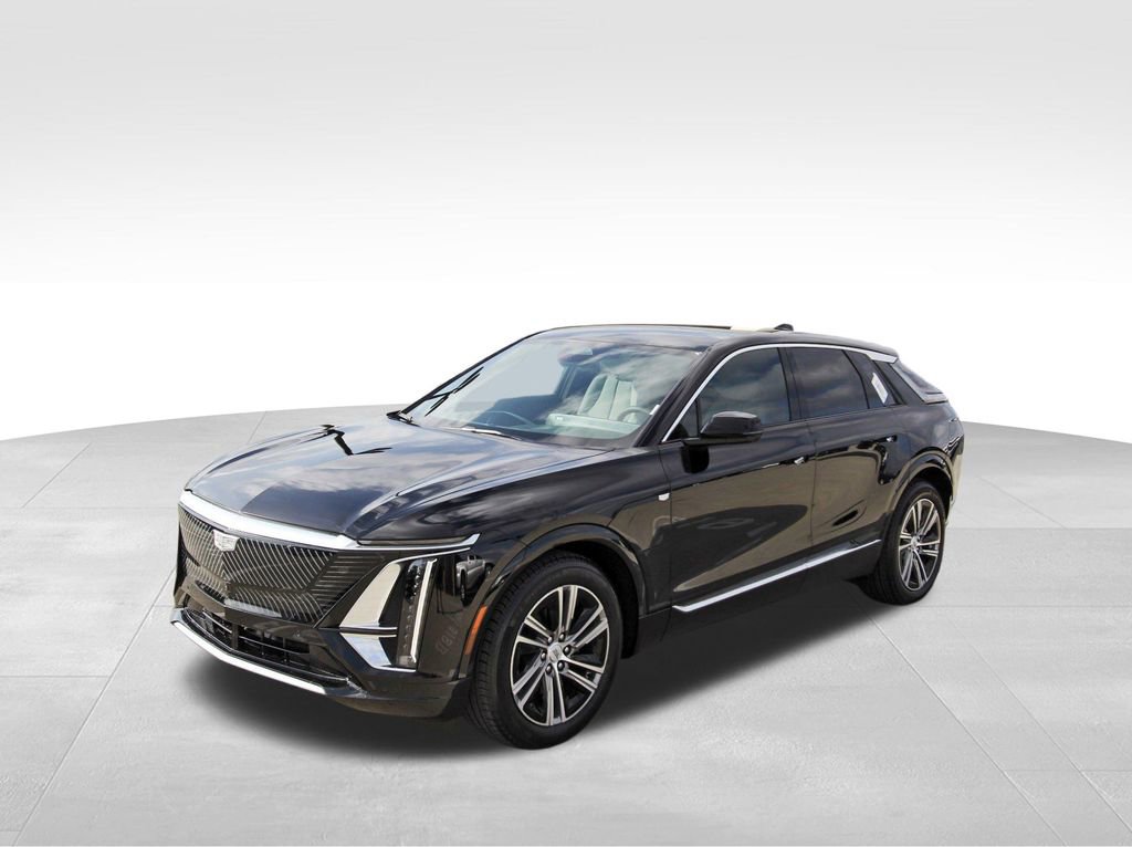 New 2026 Cadillac Lyriq Luxury AWD/4WD image 2