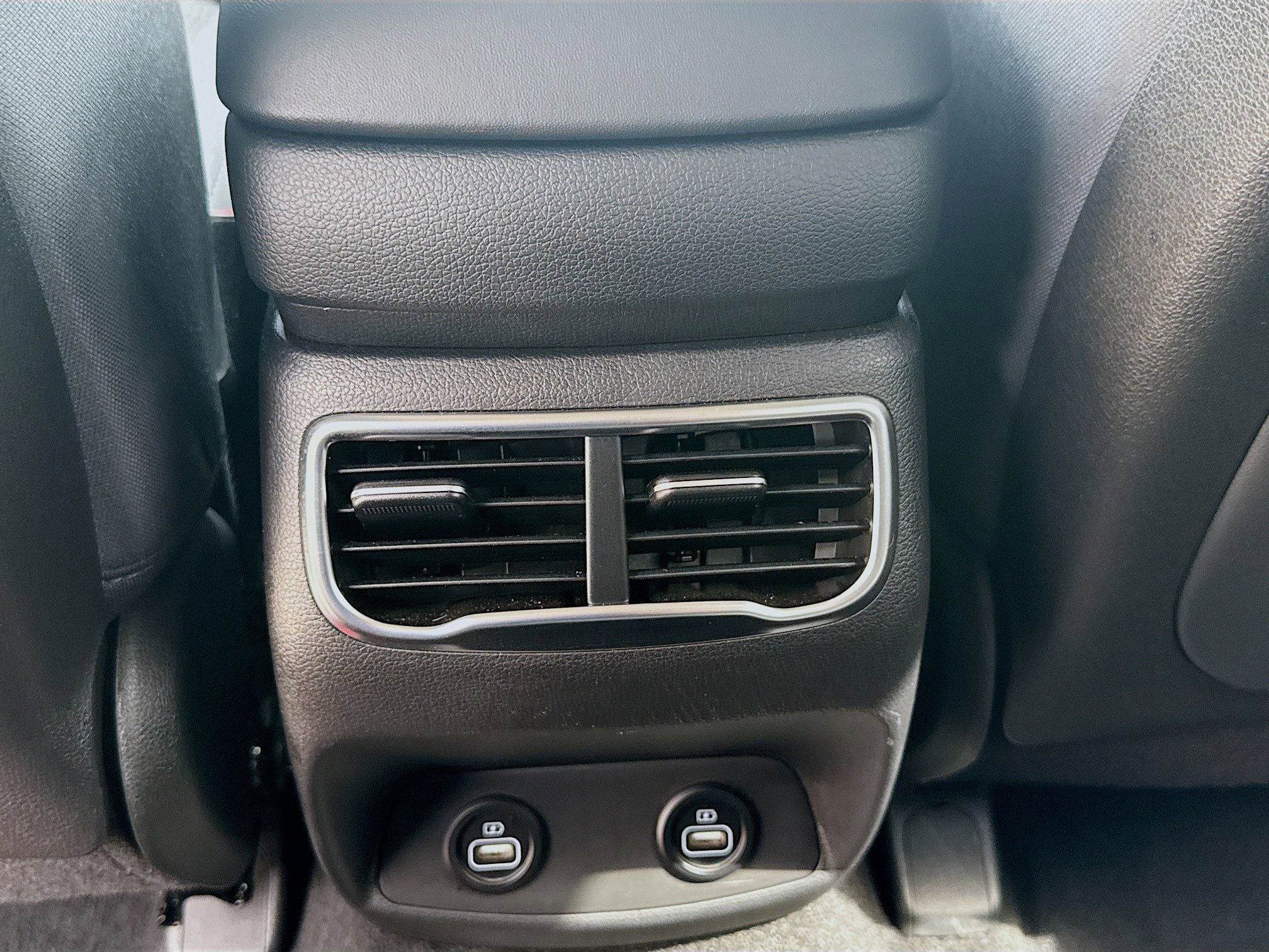 Used 2023 Hyundai Santa Fe SE image 20