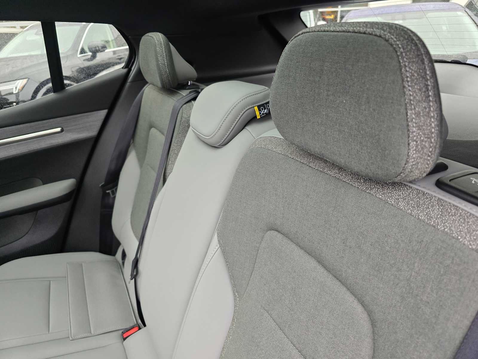 New 2026 Volvo EX30 Plus w/ Protection Package Premier AWD/4WD image 17