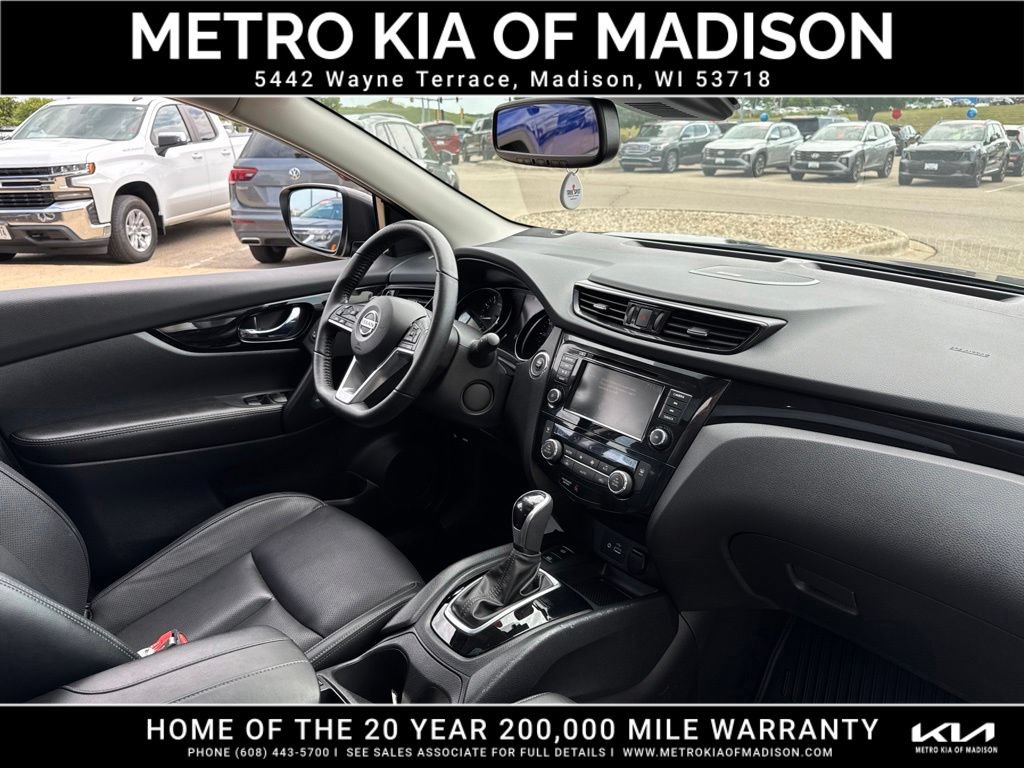 Used 2022 Nissan Rogue Sport SL w/ Premium Package AWD/4WD image 38