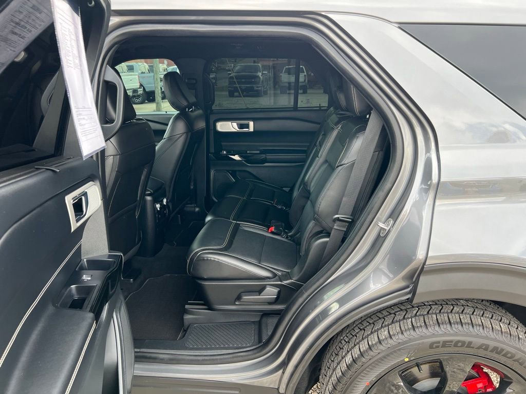 Used 2022 Ford Explorer ST w/ Equipment Group 401A image 16