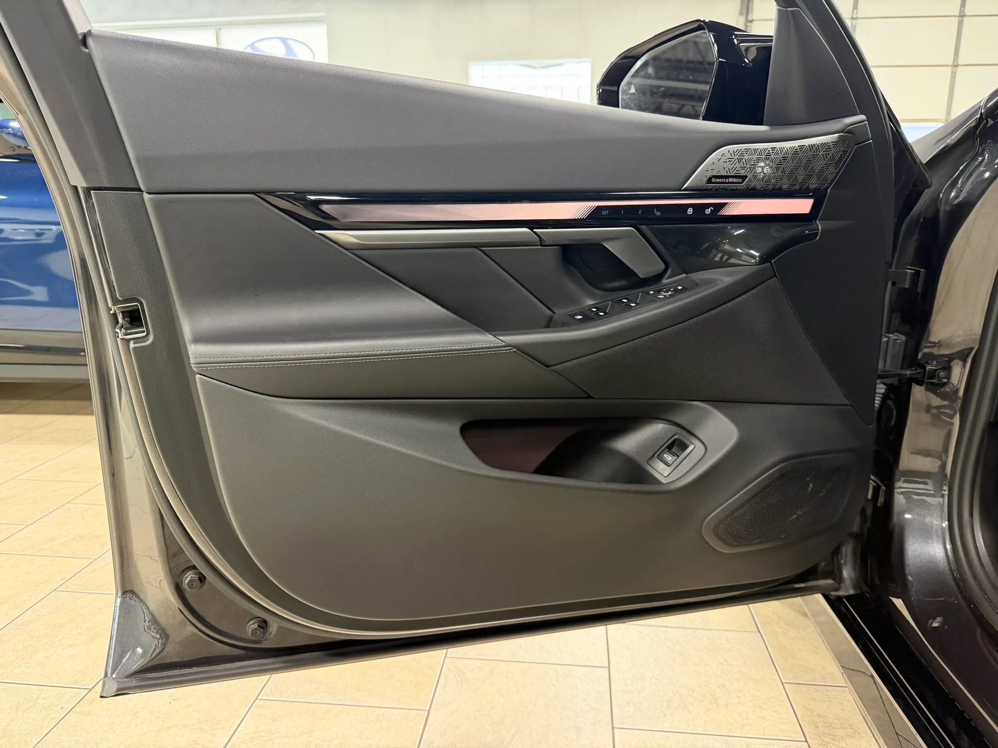 Used 2024 BMW i5 M60 w/ Premium Package AWD/4WD image 37