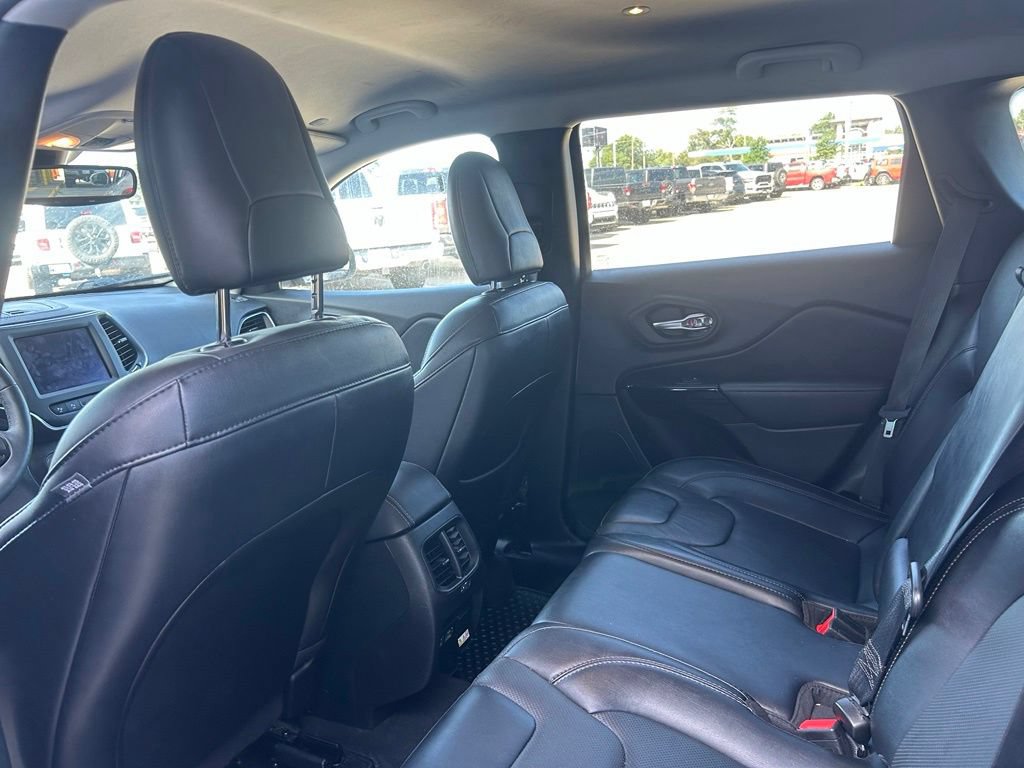 Used 2023 Jeep Cherokee Altitude Lux AWD/4WD image 8