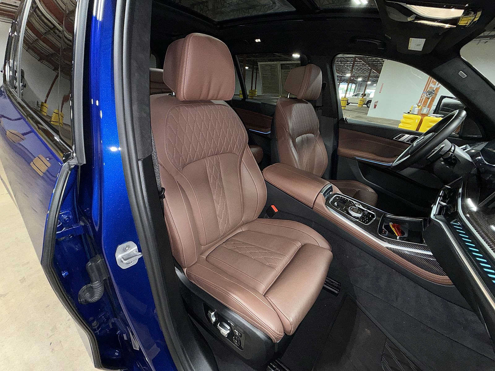 Used 2025 BMW X7 M60i w/ Executive Package AWD/4WD image 15