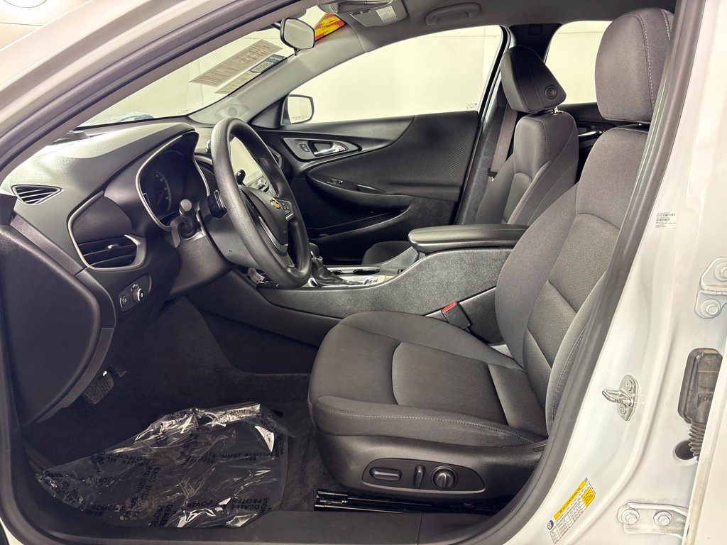 Used 2024 Chevrolet Malibu LT FWD image 20