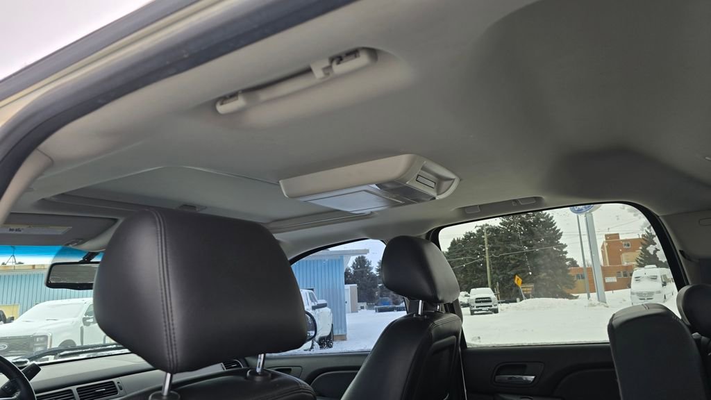 Used 2013 Chevrolet Silverado 1500 LTZ w/ LTZ White Diamond Edition image 12