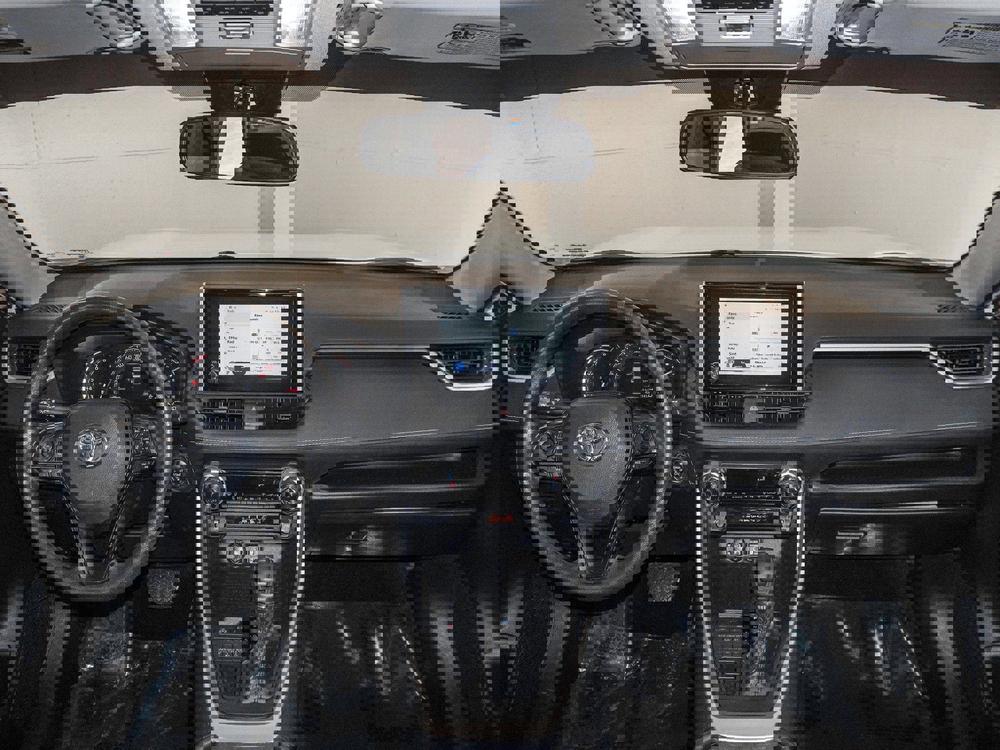 Used 2024 Toyota RAV4 XLE image 25