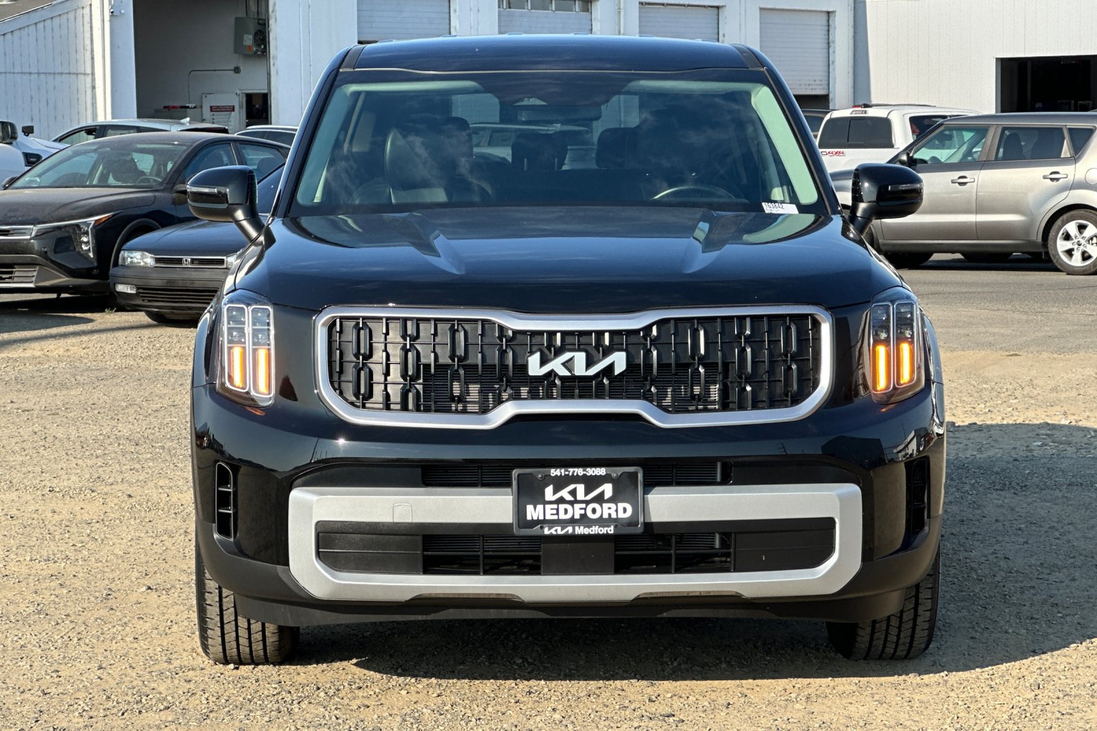Used 2024 Kia Telluride LX FWD image 10