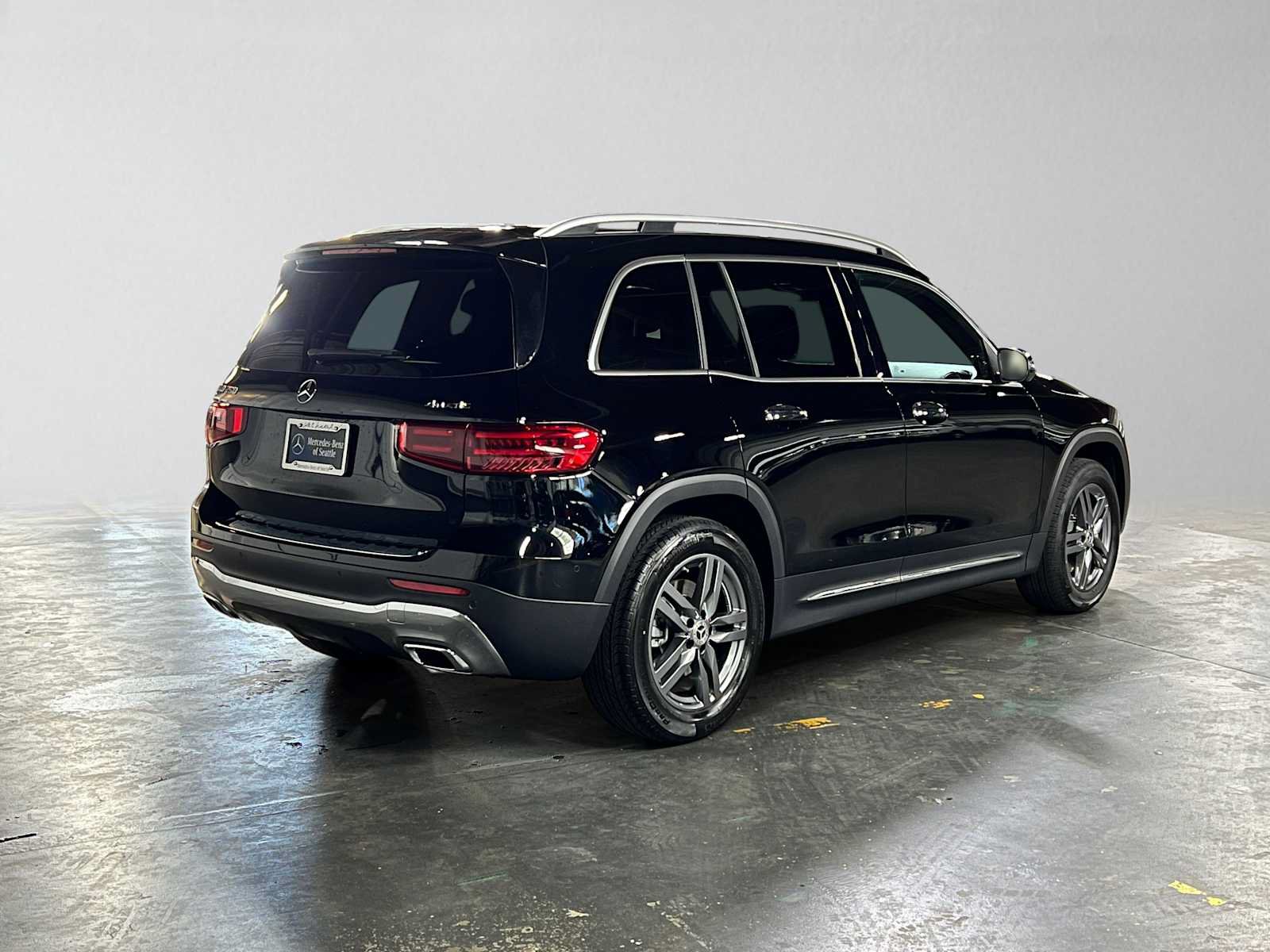 Certified 2026 Mercedes-Benz GLB 250 4MATIC image 3