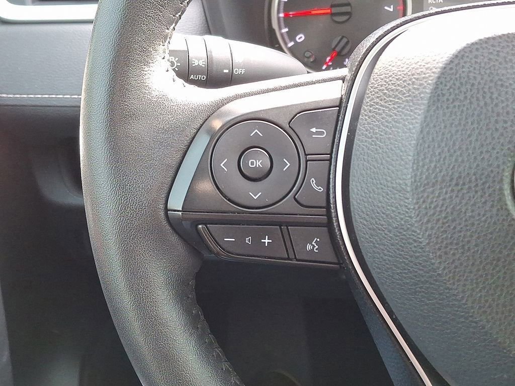 Used 2021 Toyota RAV4 XLE w/ Convenience Package AWD/4WD image 21