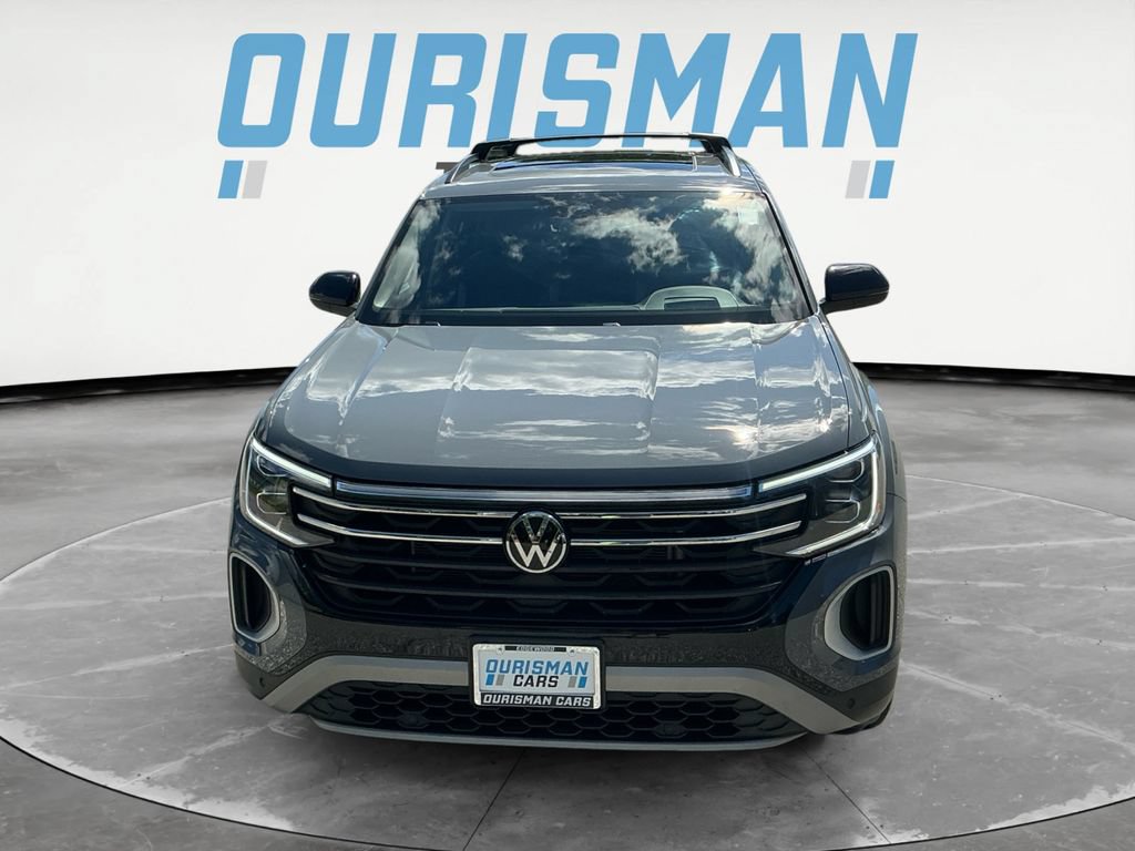 Used 2024 Volkswagen Atlas Peak Edition SEL AWD/4WD image 9