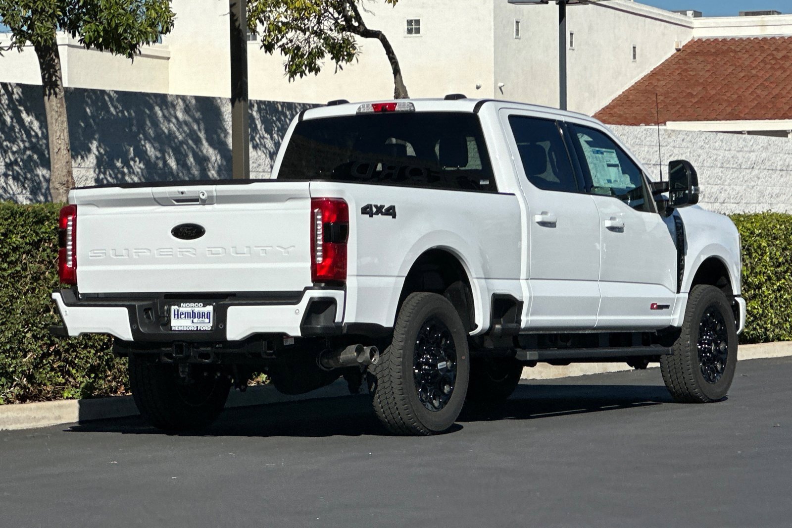 New 2026 Ford F250 Lariat w/ Black Appearance Package image 4