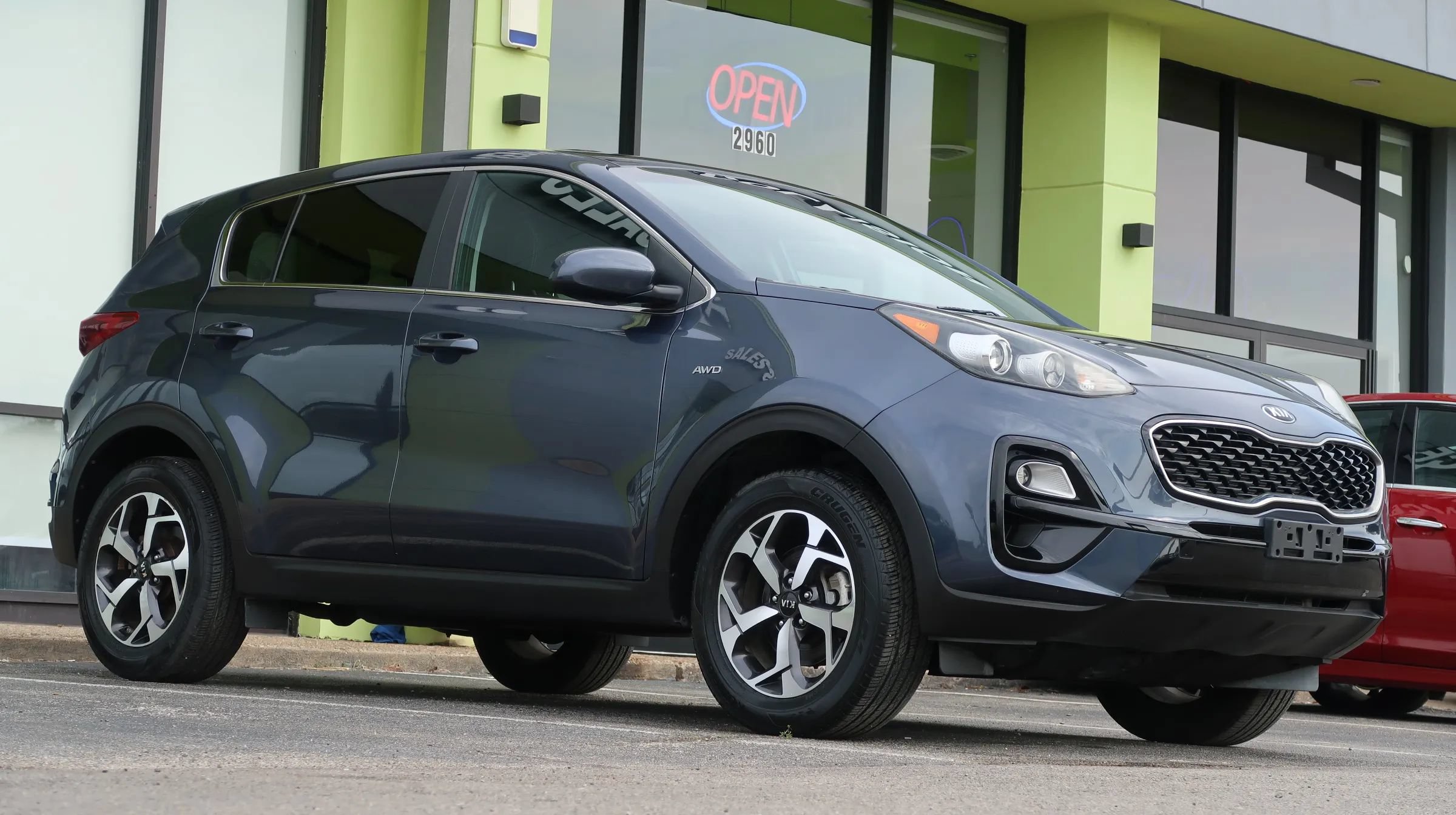 Used 2020 Kia Sportage LX AWD/4WD image 6