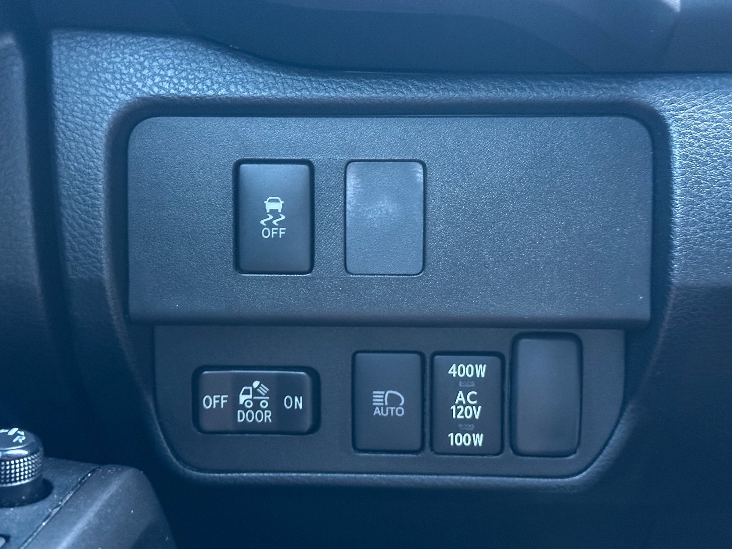 Used 2020 Toyota Tacoma TRD Off-Road w/ Technology Package image 36