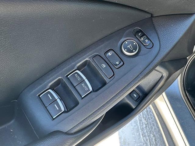 Used 2018 Honda Accord Sport image 18