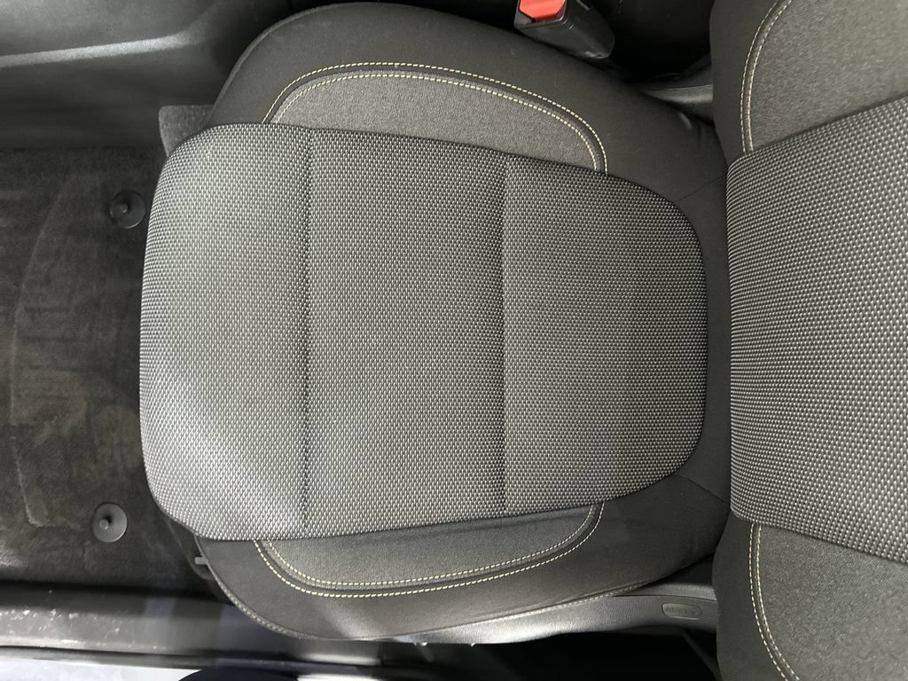 Certified 2020 Chevrolet Traverse LT FWD image 23