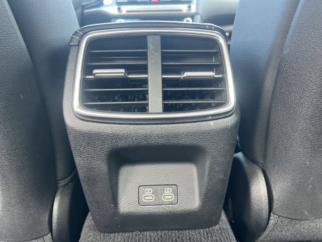 Used 2025 Genesis G70 2.5T RWD image 38