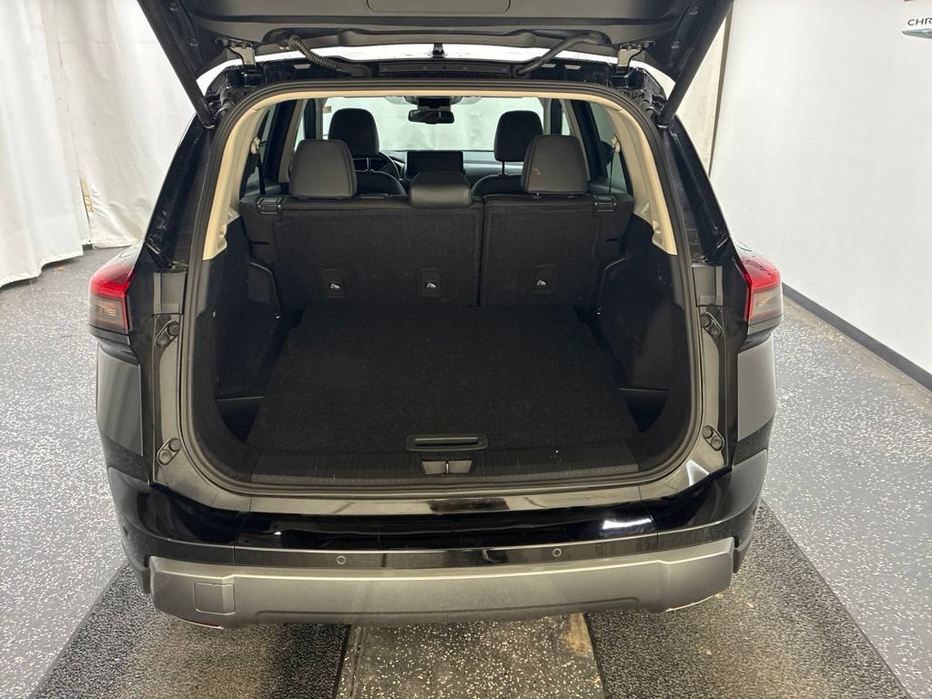 Used 2026 Nissan Rogue SL AWD/4WD image 6