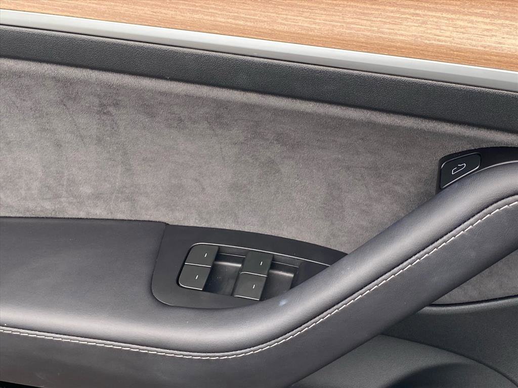 Used 2023 Tesla Model 3 Standard Range image 20
