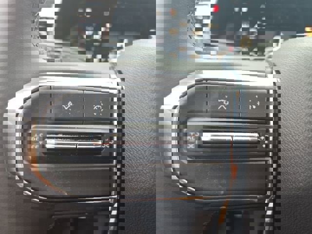 New 2026 GMC Canyon Elevation w/ Convenience Package image 16