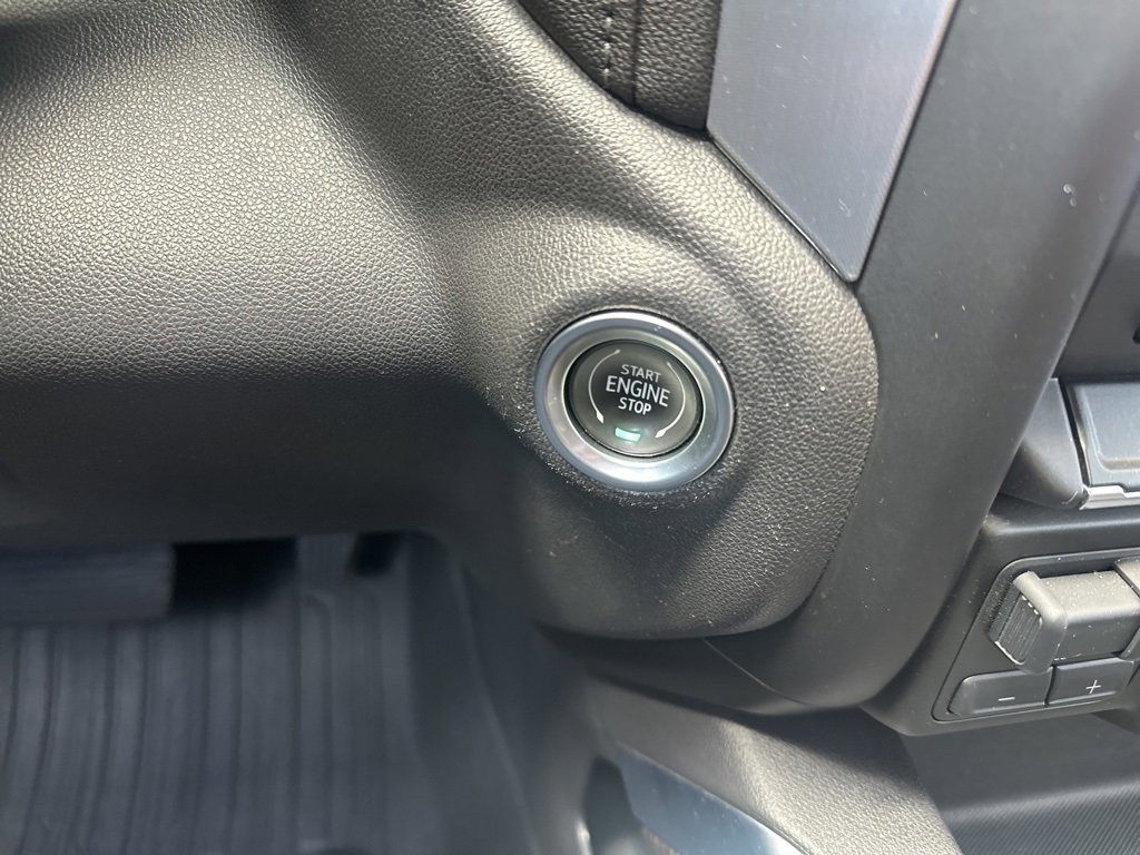 Used 2021 GMC Sierra 1500 Elevation w/ Preferred Package image 19