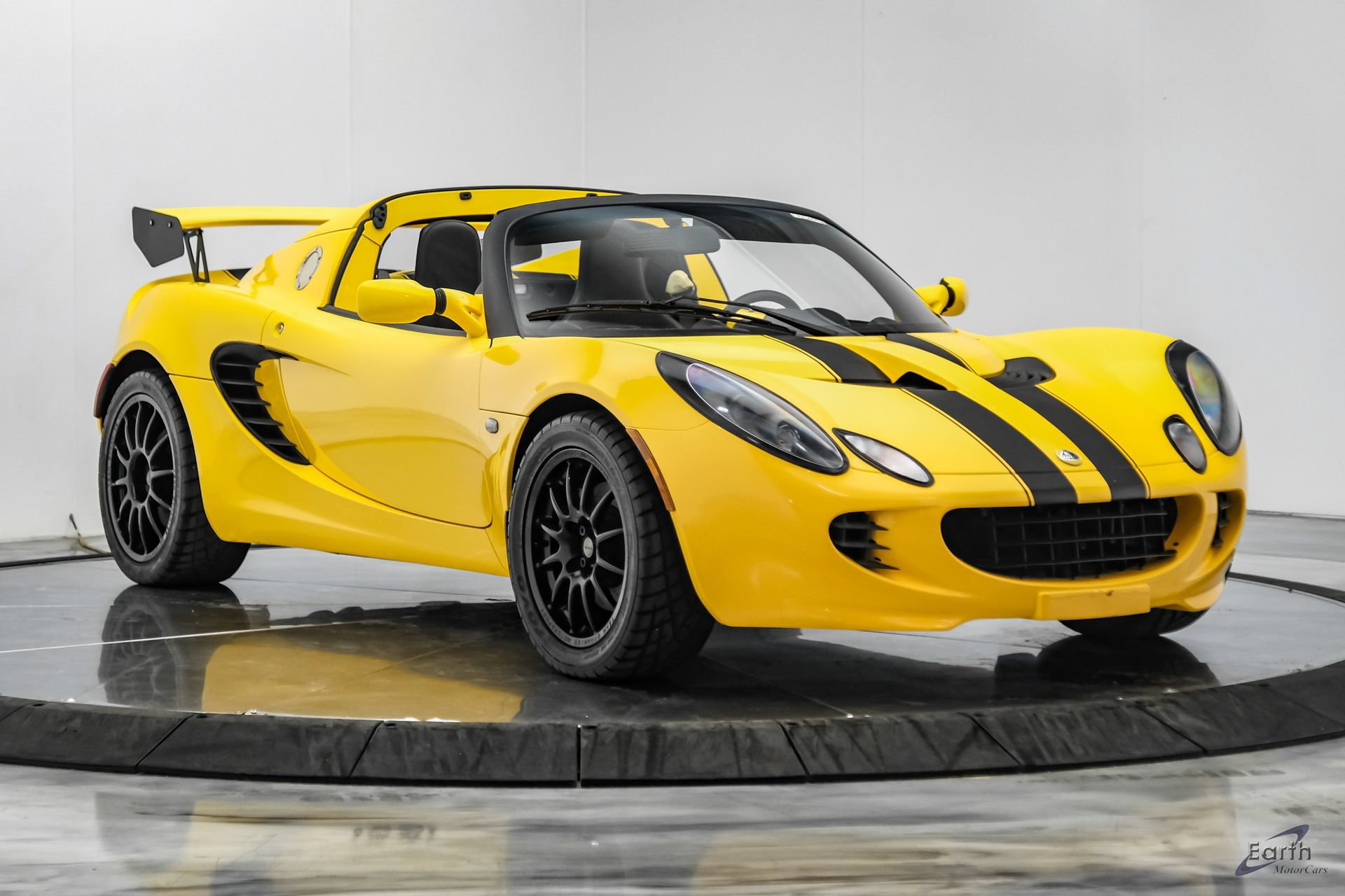Used 2005 Lotus Elise RWD image 31